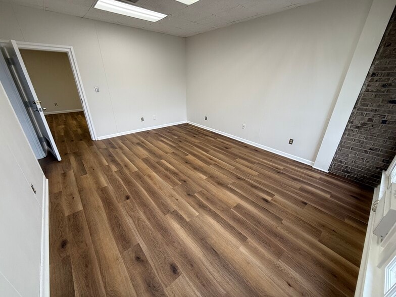 More Photos Of 2323 Main St, Tucker Loft Creative Space For Lease