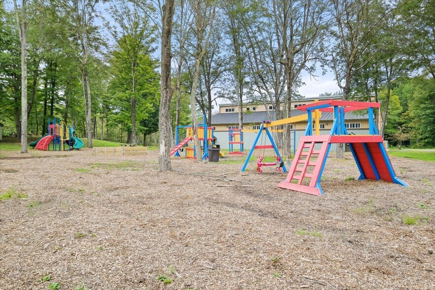 More Photos Of 64 White Dr, Milan Specialty For Sale