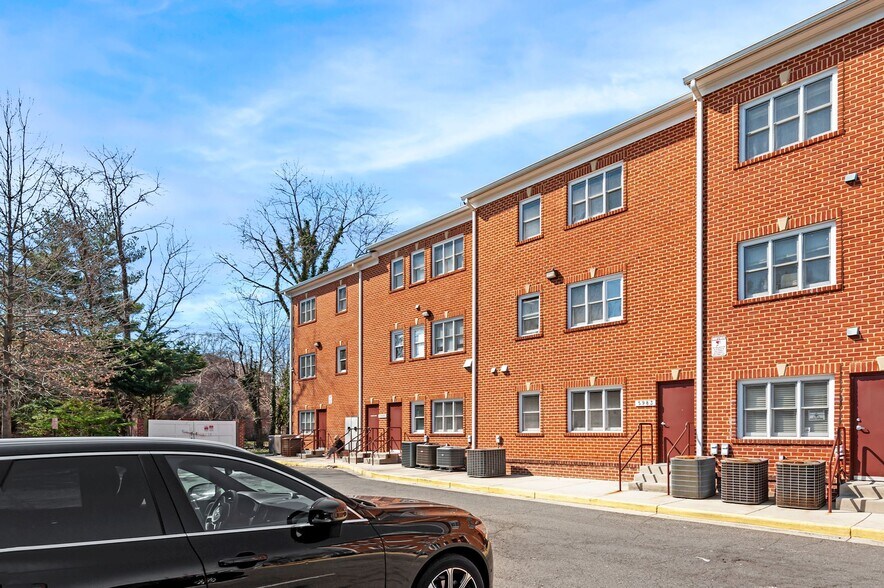 More Photos Of 5981-5985 Columbia Pike, Falls Church Medical For Sale