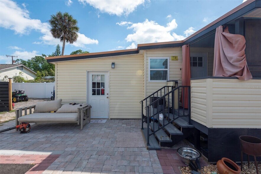 More Photos Of 403 Herbert St, Port Orange Specialty For Sale