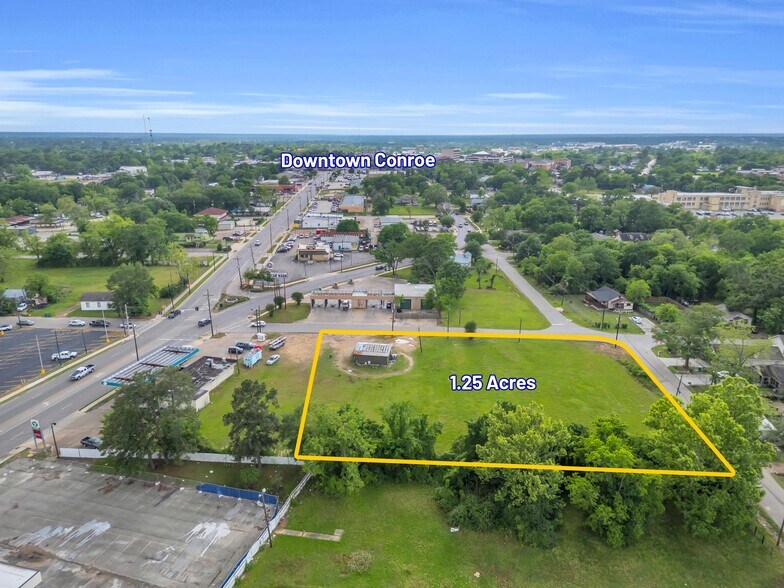 Primary Photo Of 418 6th Street, Conroe Land For Sale