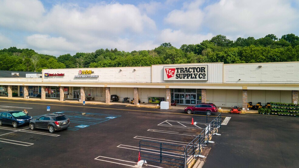 More Photos Of 1360-1399 Columbia Blvd, Bloomsburg Unknown For Lease