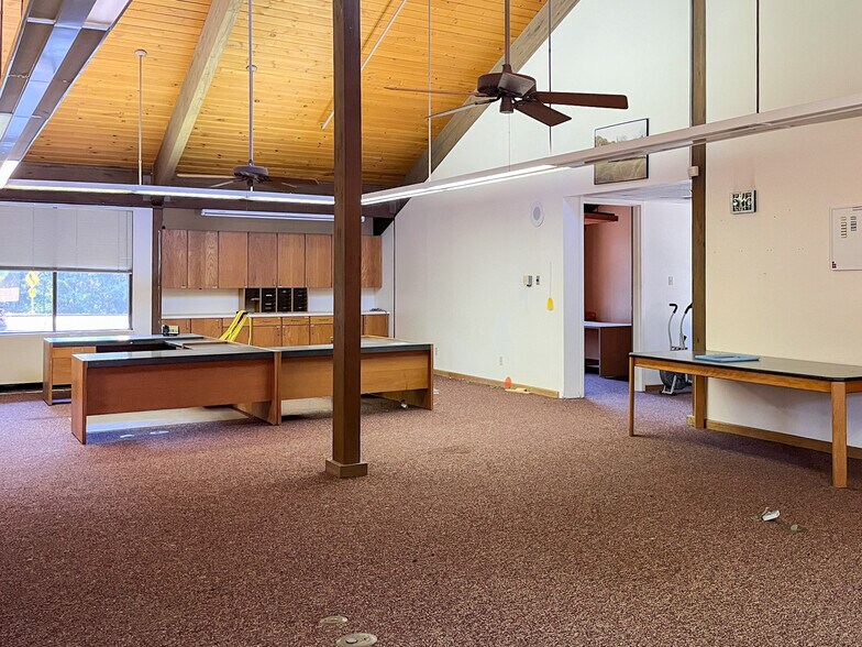 More Photos Of 9297 Highway 979, Livonia Specialty For Sale