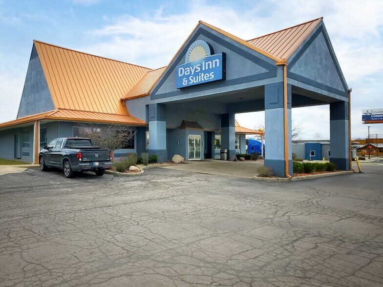 More Photos Of 3980 S Reed Rd, Kokomo Hotel For Sale