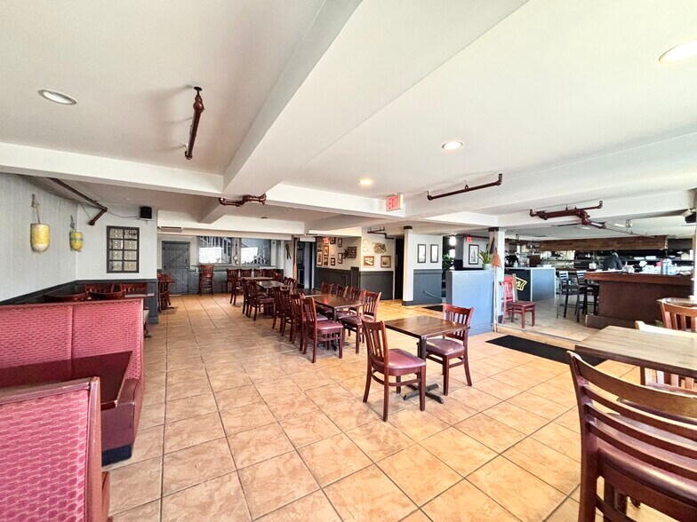 More Photos Of 1308 E Main St, Stamford General Retail For Sale