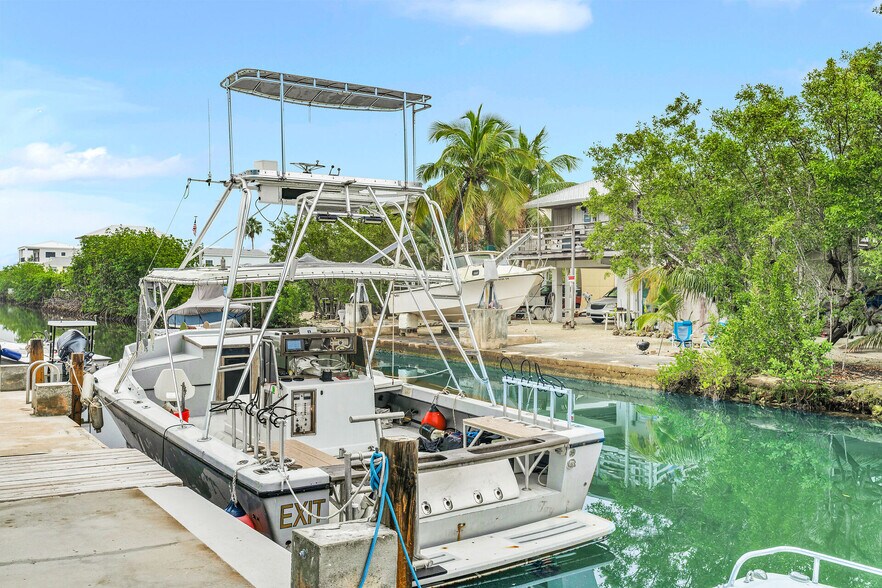 More Photos Of 27340 Overseas Hwy, Ramrod Key Hotel For Sale