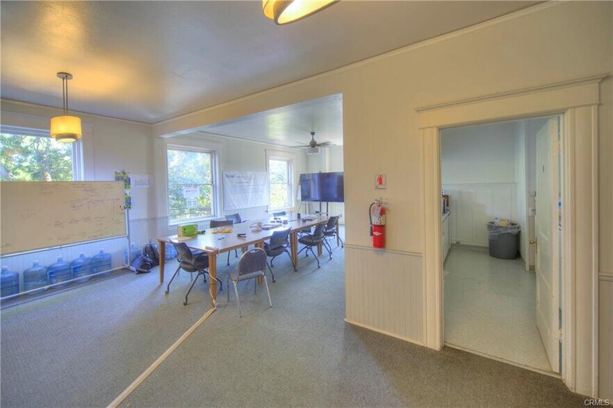 More Photos Of 105 Broadway St, Chico General Retail For Sale