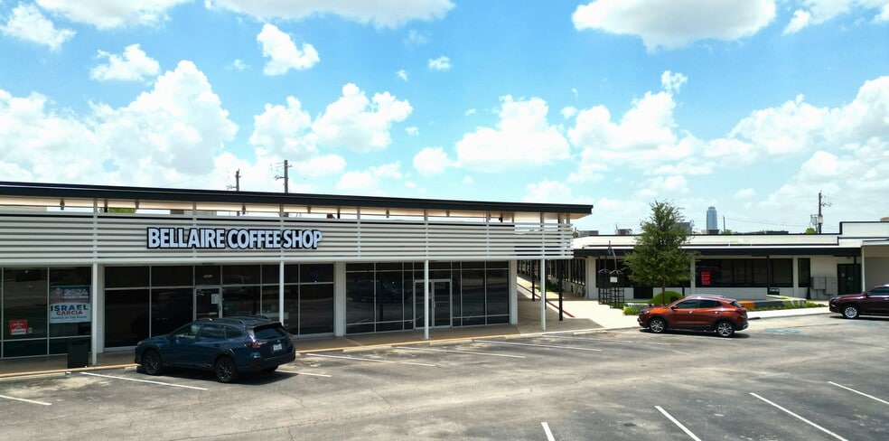 More Photos Of 5400-6810 Bellaire Blvd, Bellaire Unknown For Lease