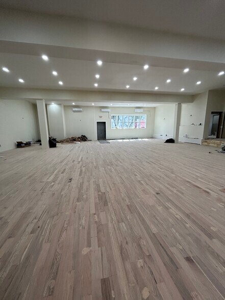 More Photos Of 2261-2269 Bragg St, Brooklyn Schools For Sale