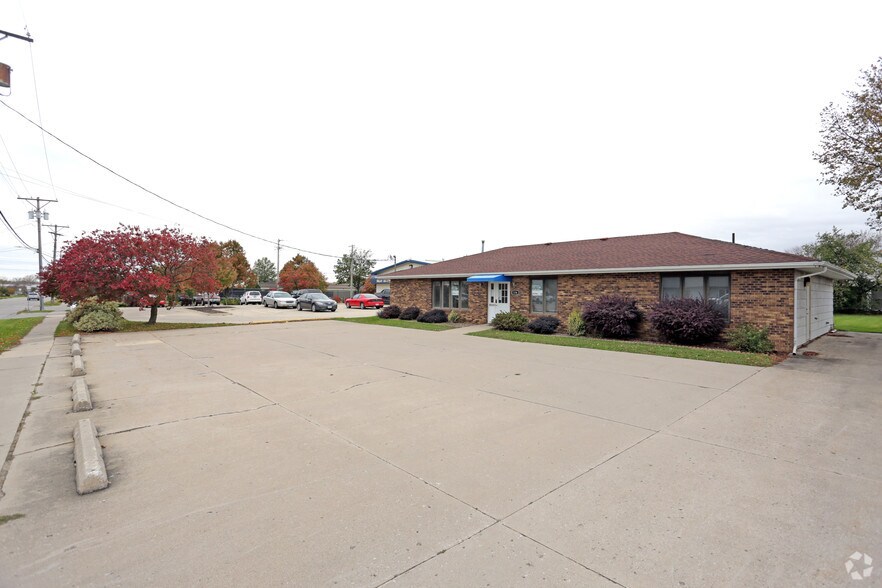 More Photos Of 536 Southgate Ave, Iowa City Office For Sale