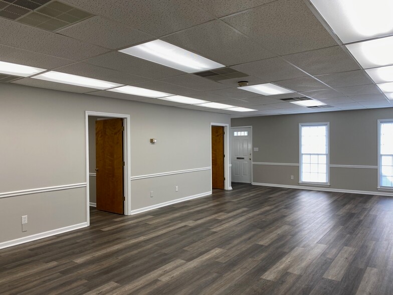 More Photos Of 825 Majestic Ct, Gastonia Medical For Lease