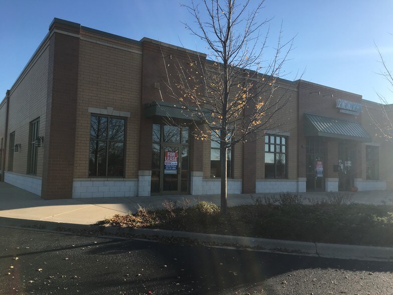 More Photos Of 83 Templeton Dr, Oswego Office For Lease