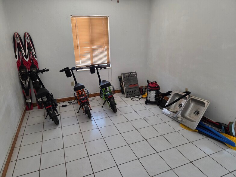 More Photos Of 580 Bay Esplanade, Clearwater Apartments For Sale