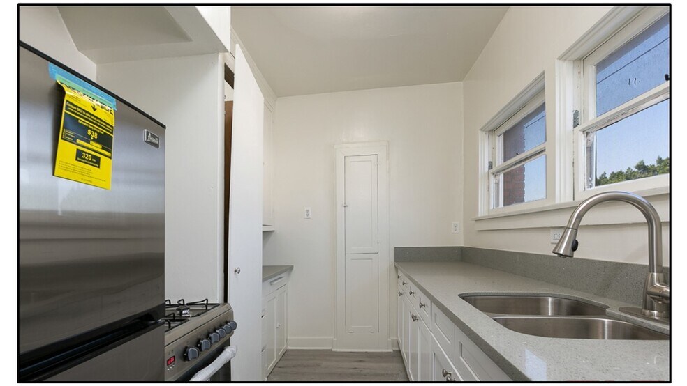 More Photos Of 2401 W Main St, Alhambra Storefront Retail Residential For Lease