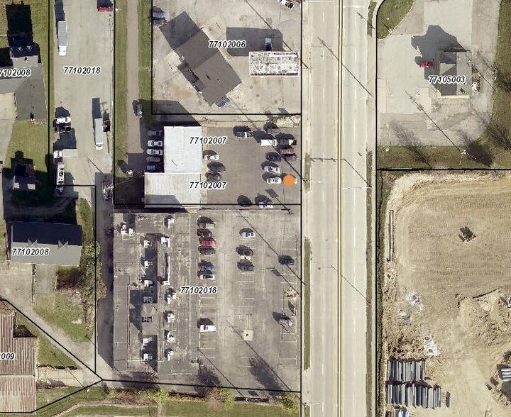 More Photos Of 4614-4650 Warrensville Center Rd, North Randall General Retail For Lease