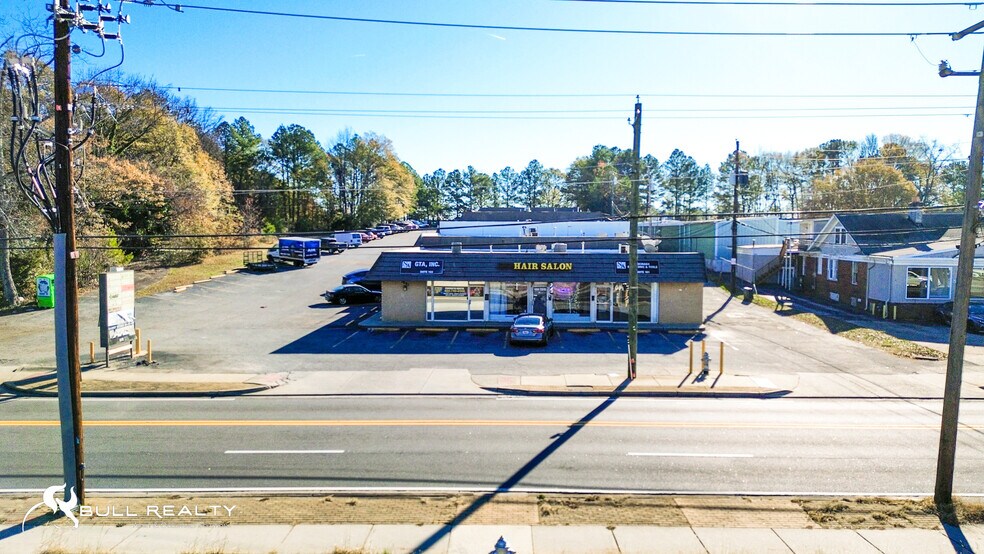 More Photos Of 5891 New Peachtree Rd, Doraville Warehouse For Lease