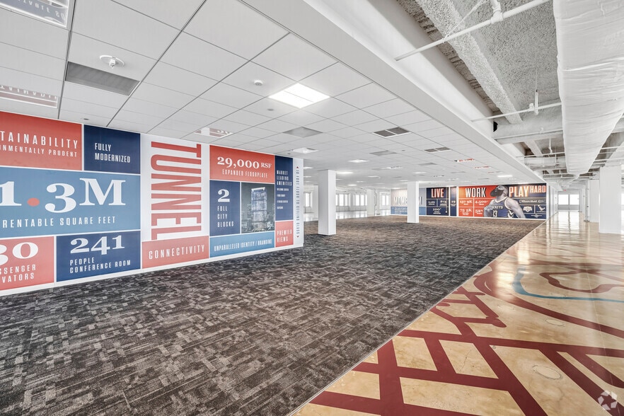 More Photos Of 800 Bell St, Houston Office For Sale