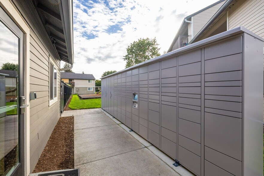 More Photos Of 2231 NE Bridgecreek Ave, Vancouver Apartments For Sale