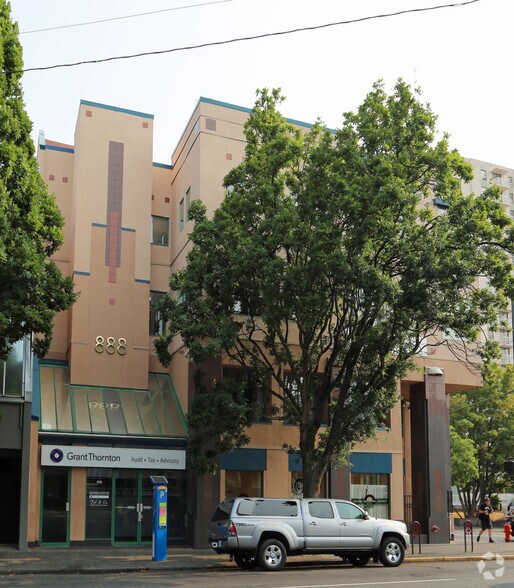 More Photos Of 888 Fort St, Victoria Office For Lease