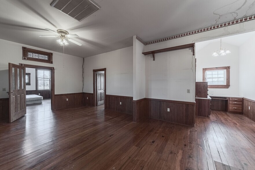 More Photos Of , Marion Unknown For Sale