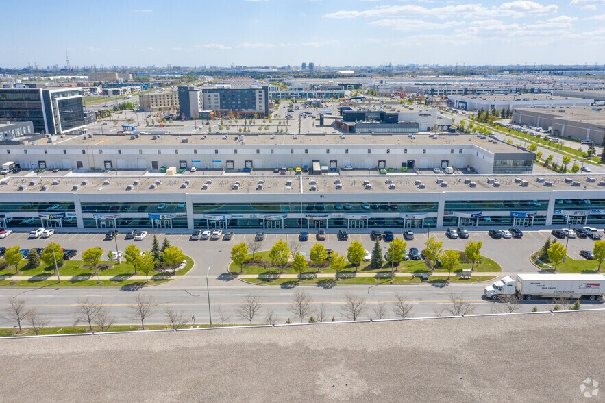 More Photos Of 81 Zenway Blvd, Vaughan Showroom For Lease