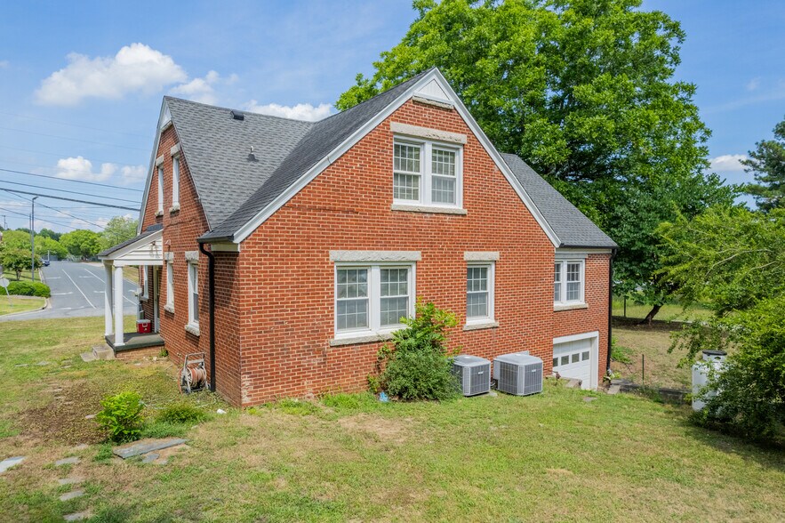 More Photos Of 3550 Warren C Coleman Blvd, Concord Office For Sale