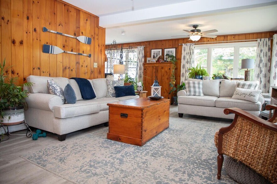 More Photos Of 2445 US-9 Rt, Peru Hotel For Sale