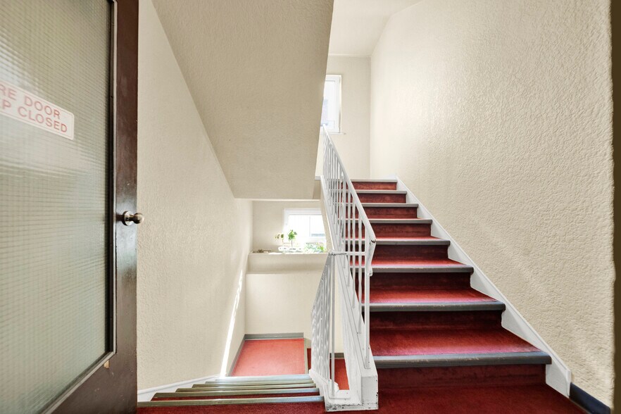 More Photos Of 3719 W 8th Av, Vancouver Apartments For Sale