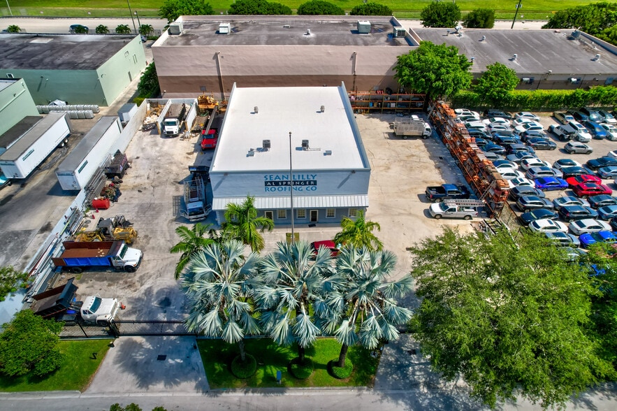 More Photos Of 14701 SW 137th St, Miami Light Distribution For Lease
