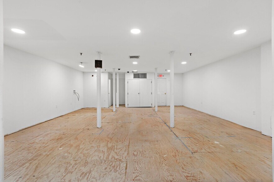 More Photos Of 225 Washington St, Hoboken Storefront Retail Residential For Sale
