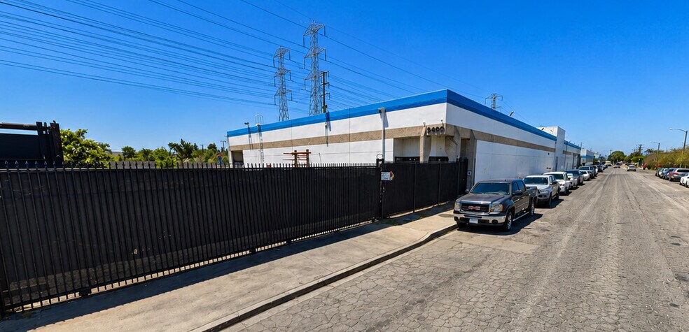 More Photos Of 3350 E 69th St, Long Beach Warehouse For Lease