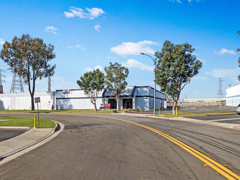 More Photos Of 2835 Pellissier Pl, City of Industry Warehouse For Lease