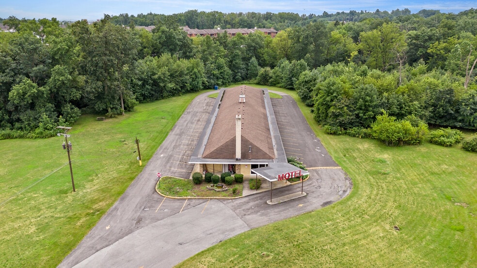 More Photos Of 1058 Hausman Rd, Allentown Hotel For Sale