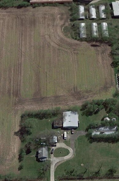 More Photos Of 1103 N US Highway 41, Morocco Land For Sale