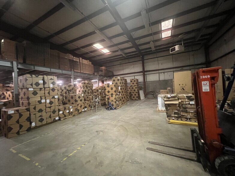 More Photos Of 9208 Enterprise Ct, Manassas Park Warehouse For Sale