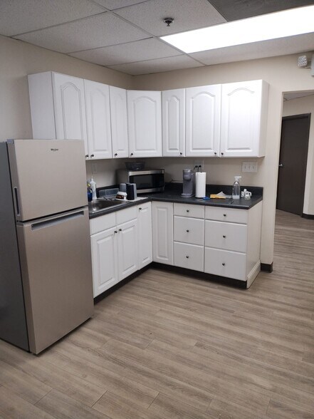 More Photos Of 1600 Wilson Way NW, Smyrna Warehouse For Lease