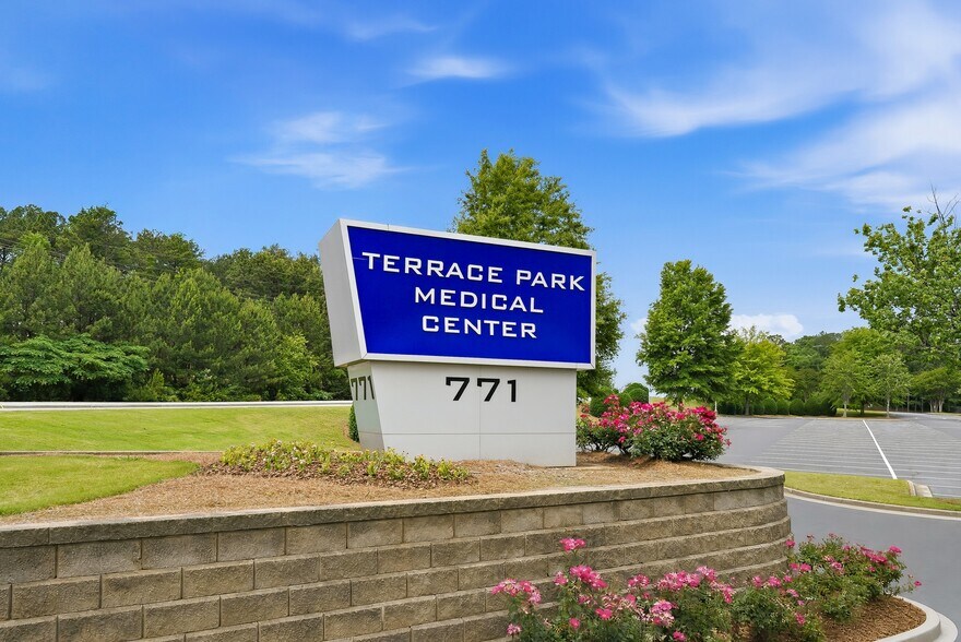 More Photos Of 771 Old Norcross Rd, Lawrenceville Medical For Lease