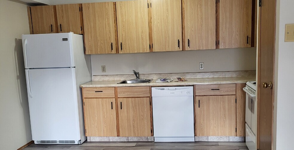 More Photos Of , Regina Multifamily For Sale