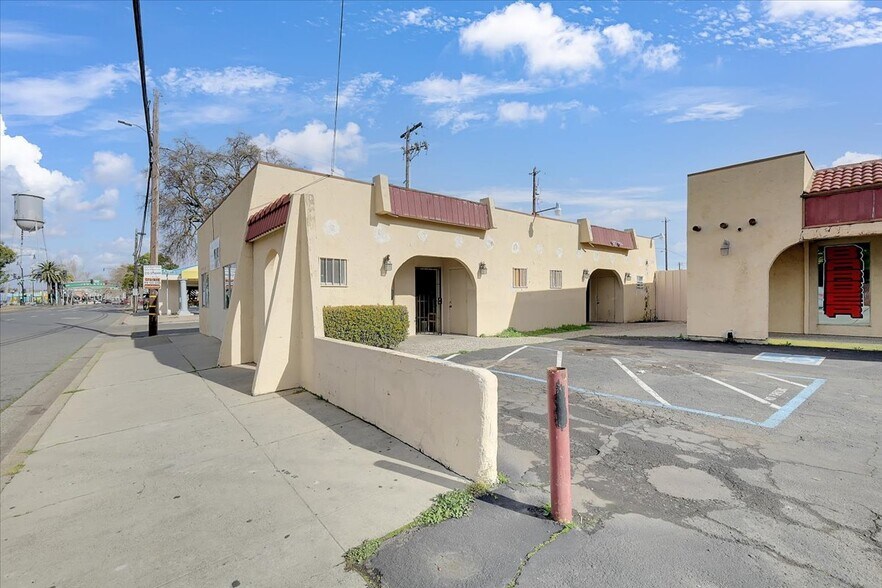 More Photos Of 525 Plumas St, Yuba City Storefront For Sale