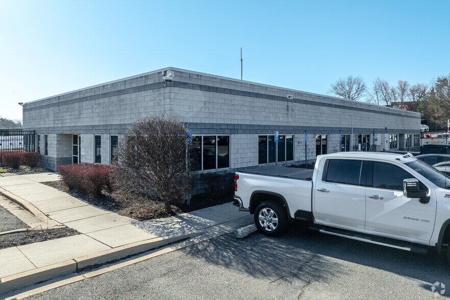 Primary Photo Of 7479 New Ridge Rd, Hanover Service For Sale