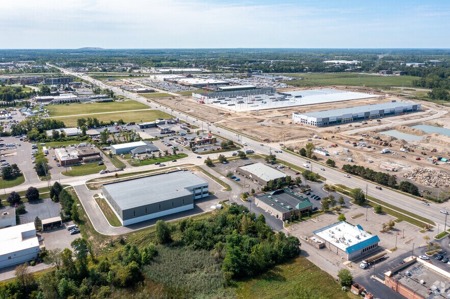 More Photos Of 49250 West Rd, Wixom Showroom For Sale