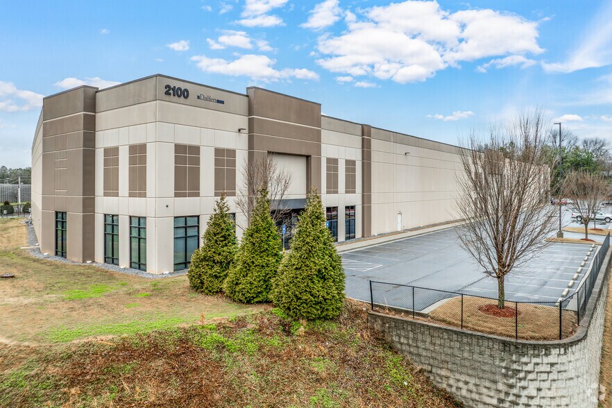 Primary Photo Of 2100 S Martin St, East Point Warehouse For Lease