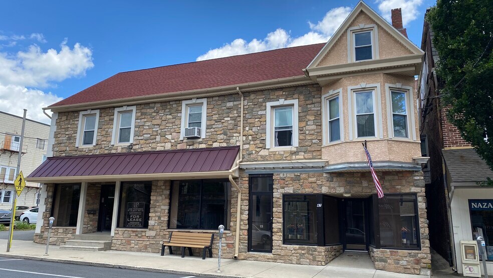 More Photos Of 39 S Main St, Nazareth General Retail For Lease