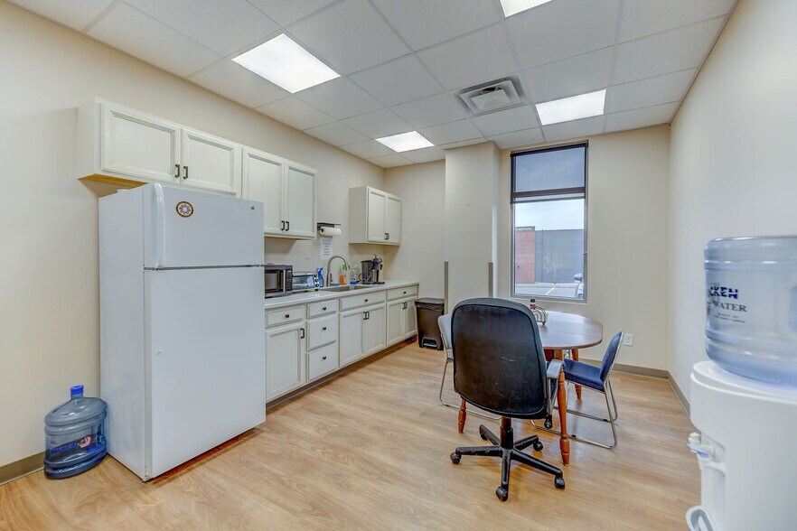 More Photos Of 1033 Alliance Park Dr, Bloomsburg Office For Lease