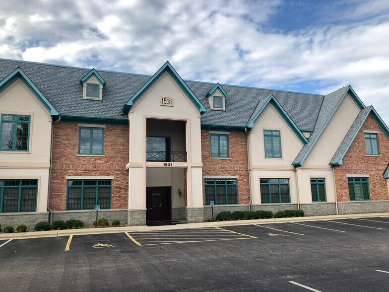 More Photos Of 1531 Grove Ave, Barrington Office For Sale