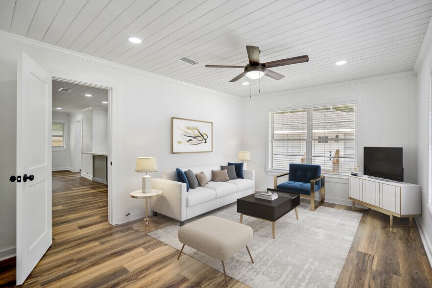 More Photos Of 907 E 27th St, Bryan Apartments For Sale