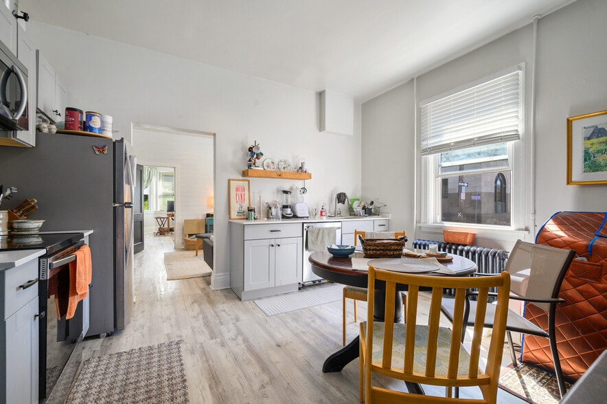 More Photos Of 815 McClure St, Munhall Apartments For Sale