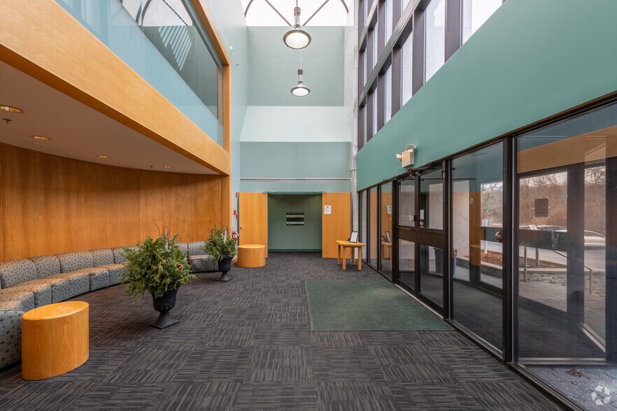More Photos Of 9 Centennial Dr, Peabody Research And Development For Sale