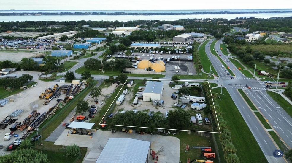 More Photos Of 8770 Holiday Springs Rd, Rockledge Warehouse For Lease