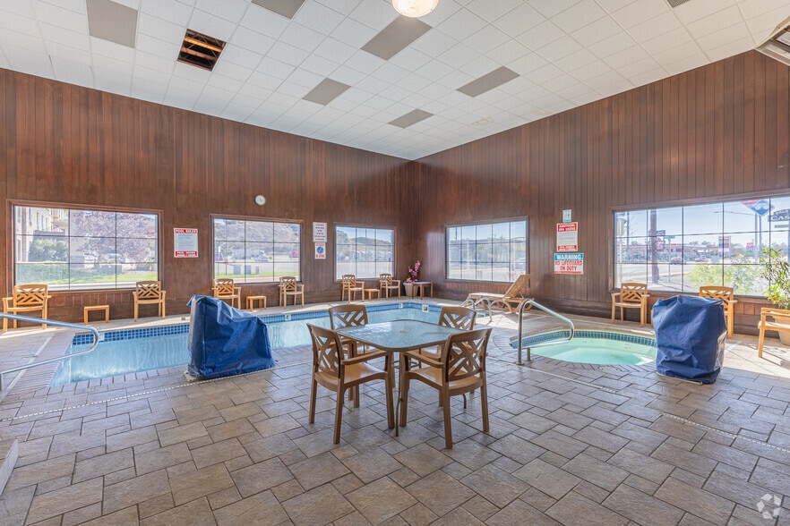 More Photos Of 1015 S Haynes Ave, Miles City Hotel For Sale